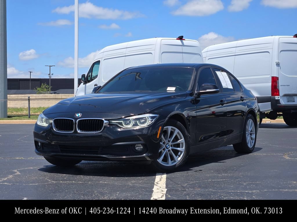 Used 2018 BMW 320i Sedan RWD image 1