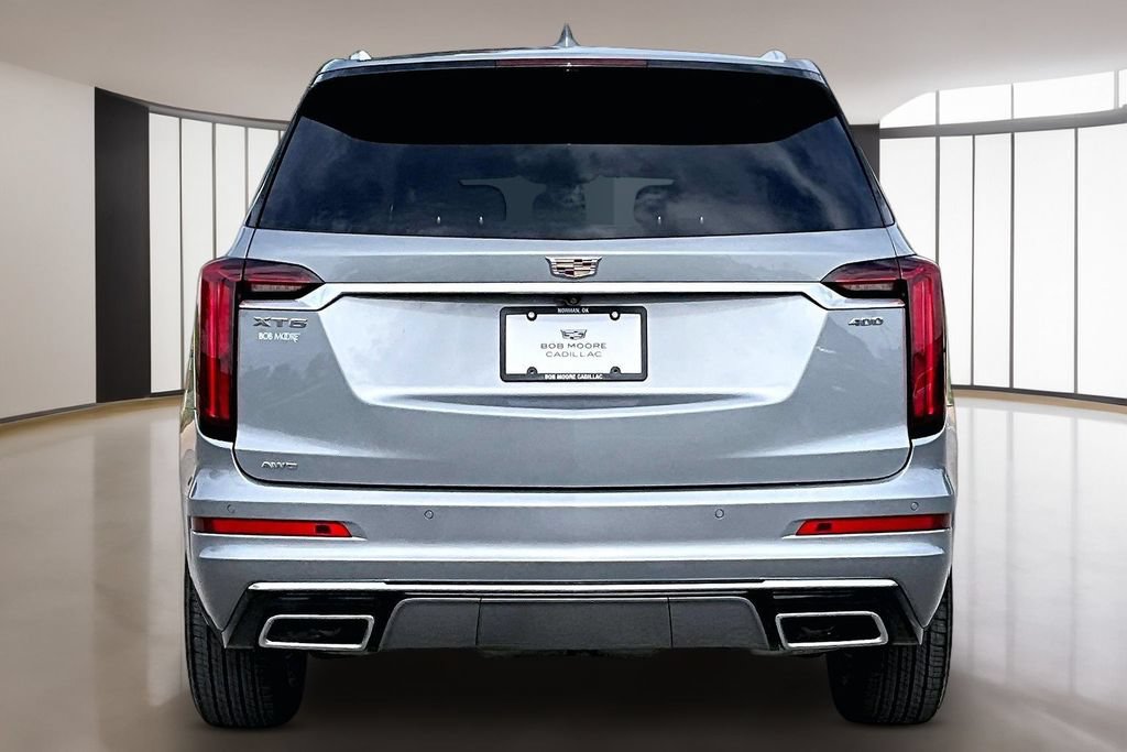 Certified 2025 Cadillac XT6 Premium Luxury AWD/4WD image 4