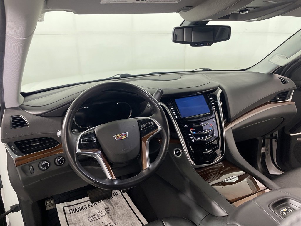 Used 2020 Cadillac Escalade 4WD image 8