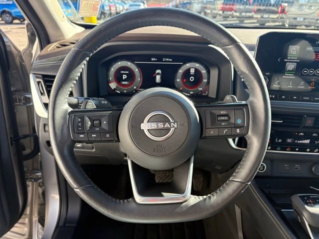 Used 2022 Nissan Rogue Platinum w/ Head-Up Display Package image 13