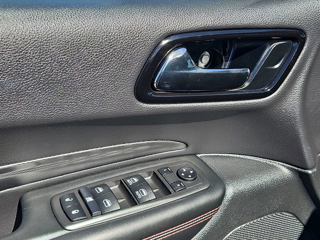 Used 2025 Dodge Durango GT image 13