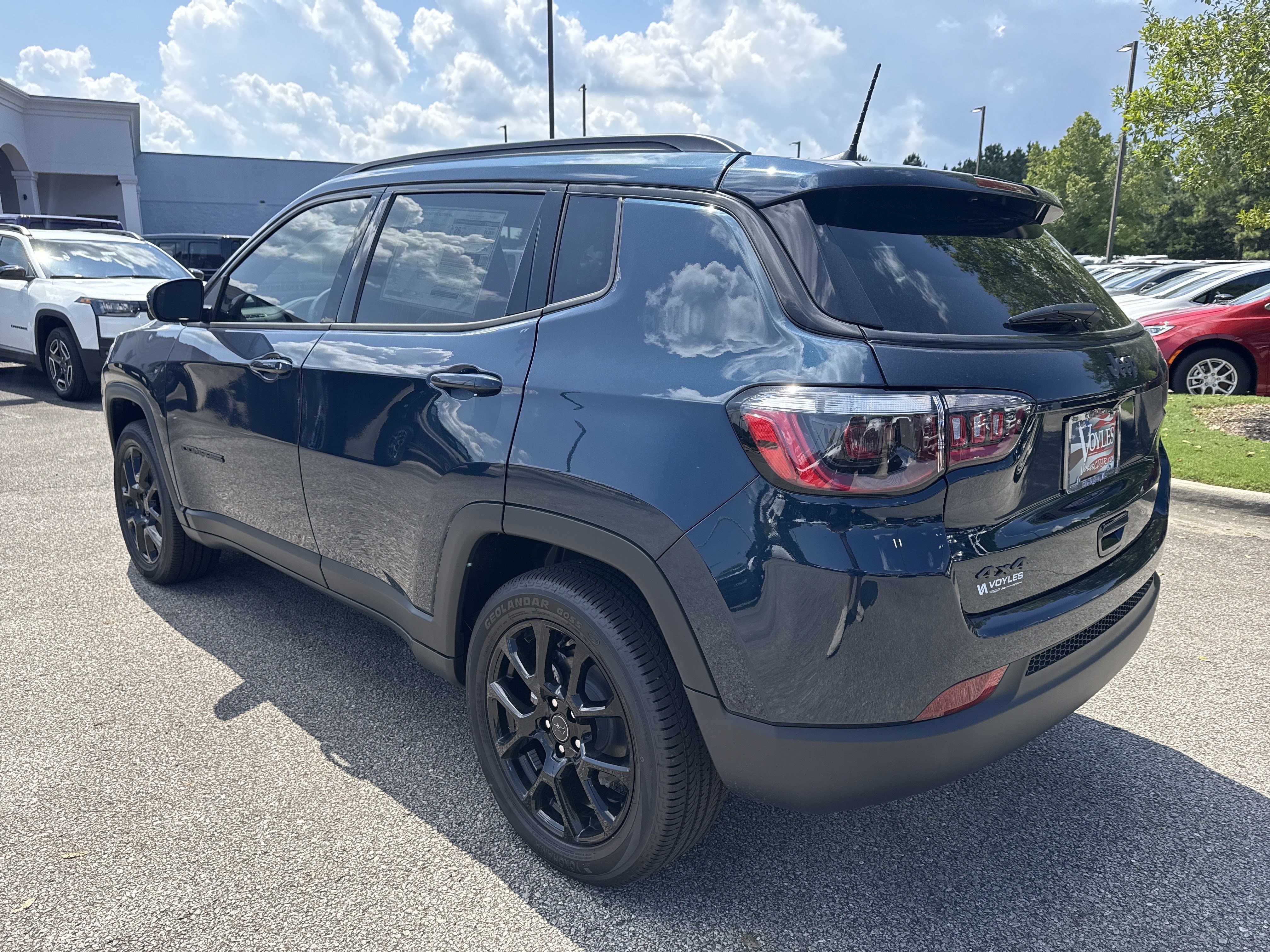 New 2026 Jeep Compass Latitude AWD/4WD image 5