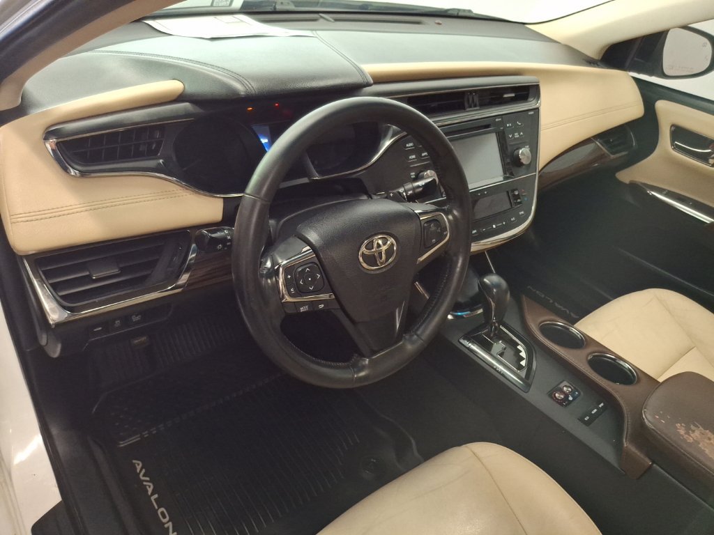 Used 2015 Toyota Avalon XLE Touring FWD image 18