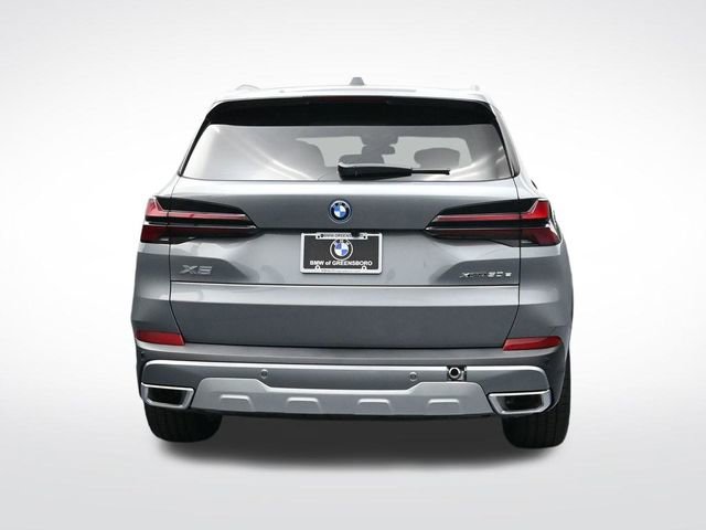 New 2026 BMW X5 xDrive50e w/ Climate Comfort Package image 6