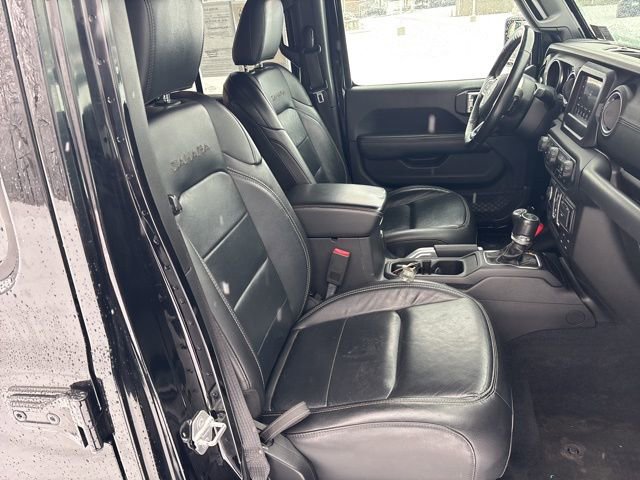 Used 2018 Jeep Wrangler Unlimited Sahara w/ Cold Weather Group image 12