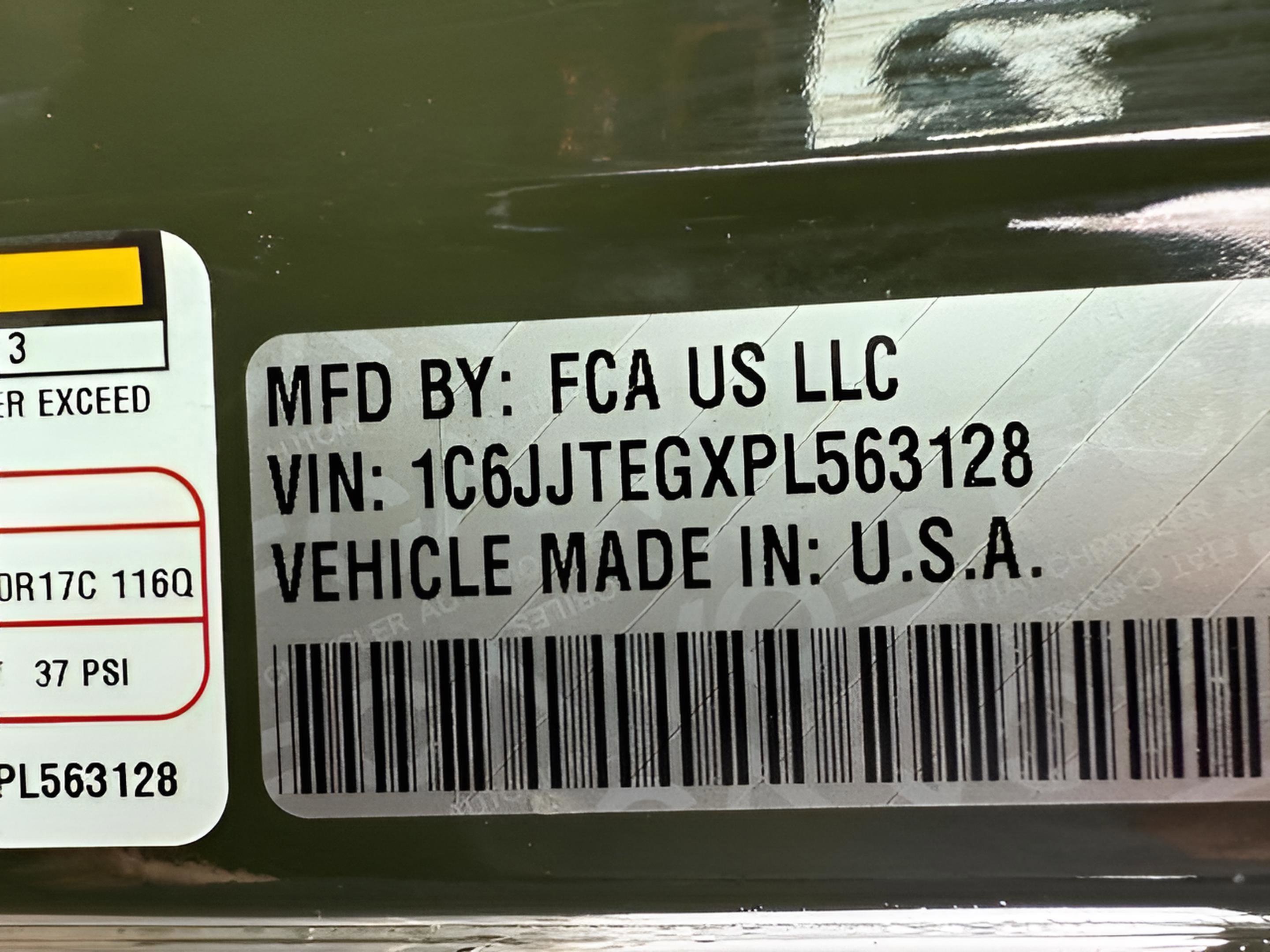 Certified 2023 Jeep Gladiator Mojave w/ LED Lighting Group image 32