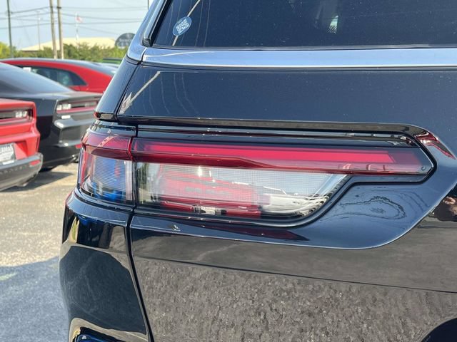 Used 2022 Jeep Grand Cherokee L Limited AWD/4WD image 10