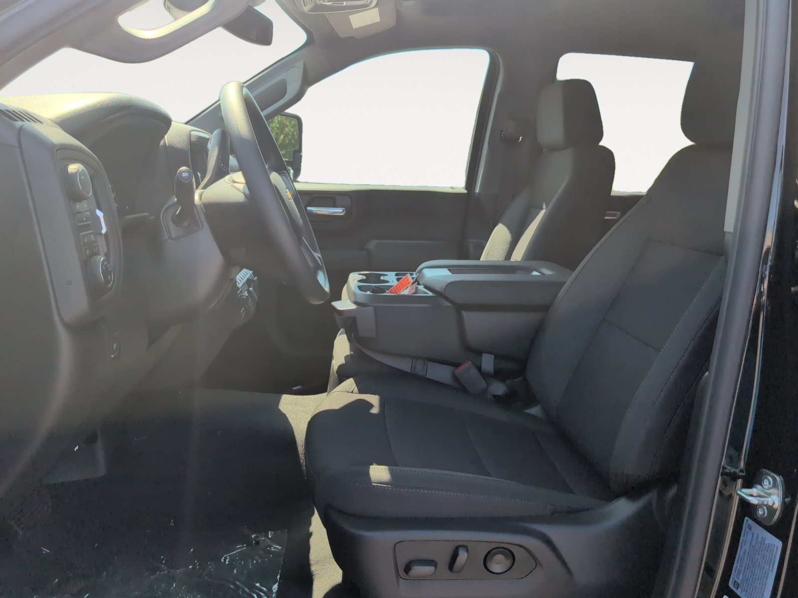 New 2026 Chevrolet Silverado 2500 Custom w/ Custom Value Package AWD/4WD image 9