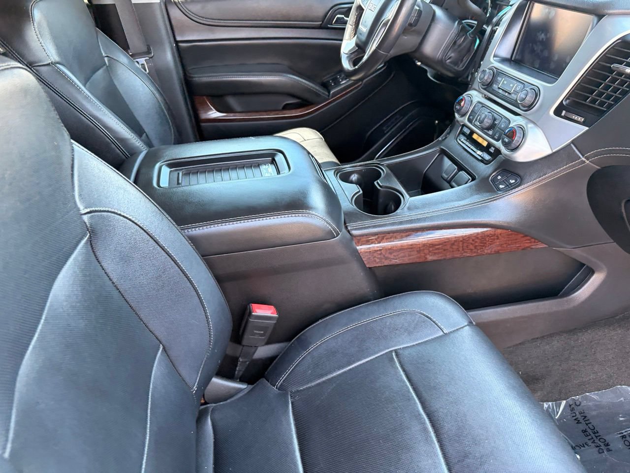 Used 2016 GMC Yukon SLT w/ Open Road Package AWD/4WD image 11