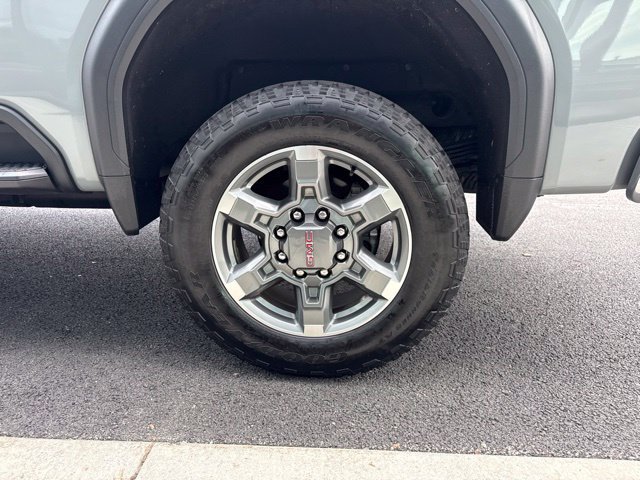 Used 2025 GMC Sierra 2500 SLE w/ SLE Value Package; AWD/4WD image 9