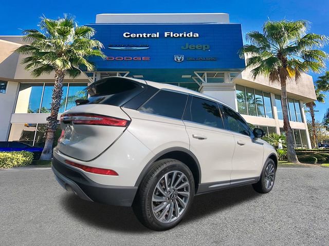 Used 2023 Lincoln Corsair Reserve image 5