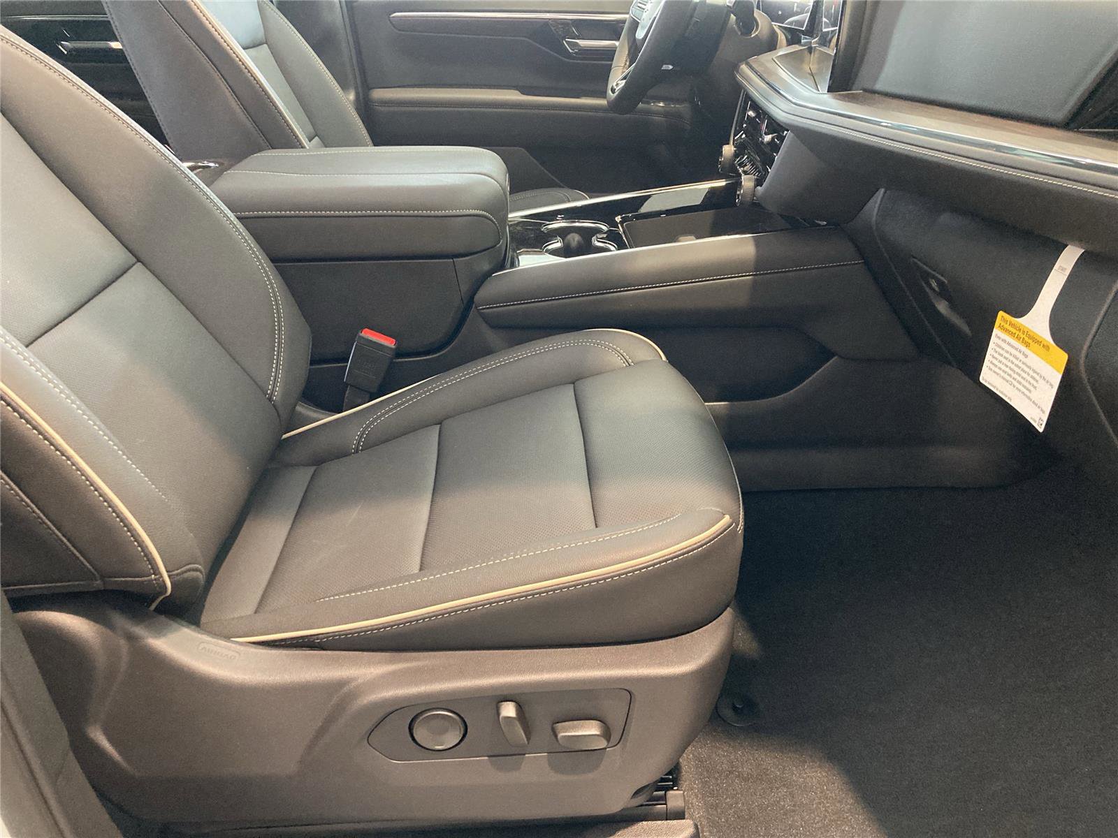 New 2026 Chevrolet Tahoe Premier w/ Sun And Tow Package image 12