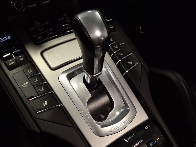 Used 2017 Porsche Cayenne GTS AWD/4WD image 14