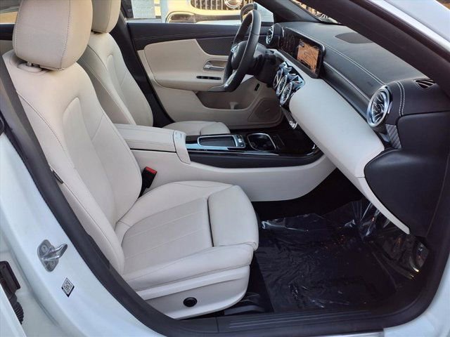 Used 2025 Mercedes-Benz CLA 250 image 16