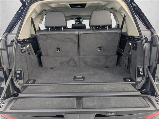 Used 2025 BMW X7 xDrive40i w/ Premium Package image 6