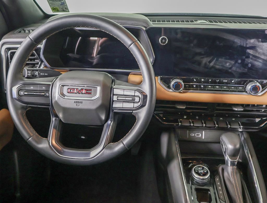 Used 2024 GMC Canyon AT4 w/ Technology Package image 8