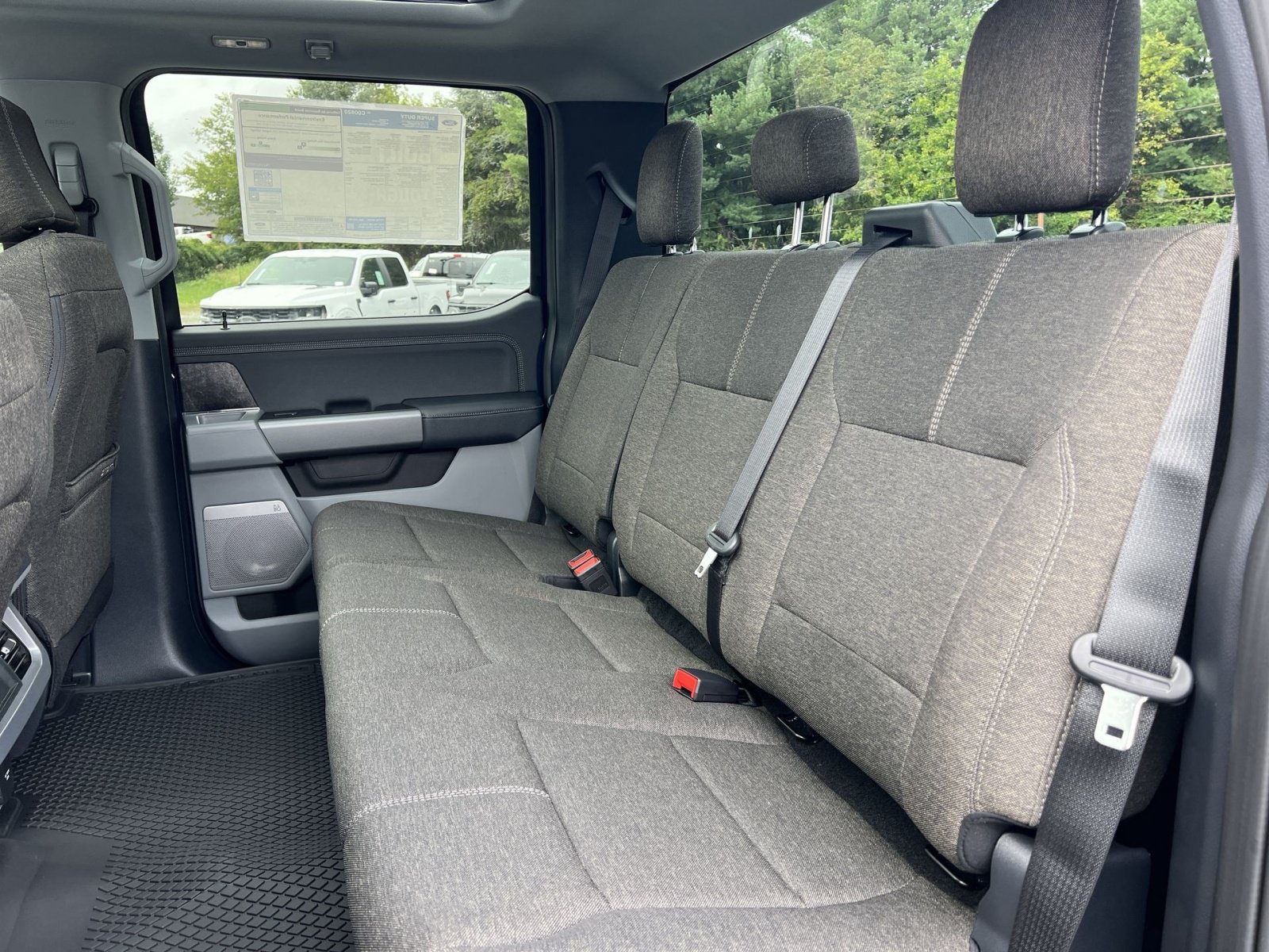 New 2027 Ford F250 XLT w/ XLT Premium Package AWD/4WD image 25