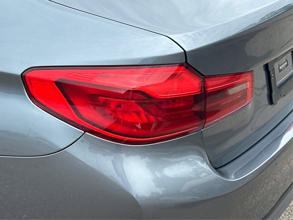 Used 2019 BMW 540i w/ Executive Package image 33