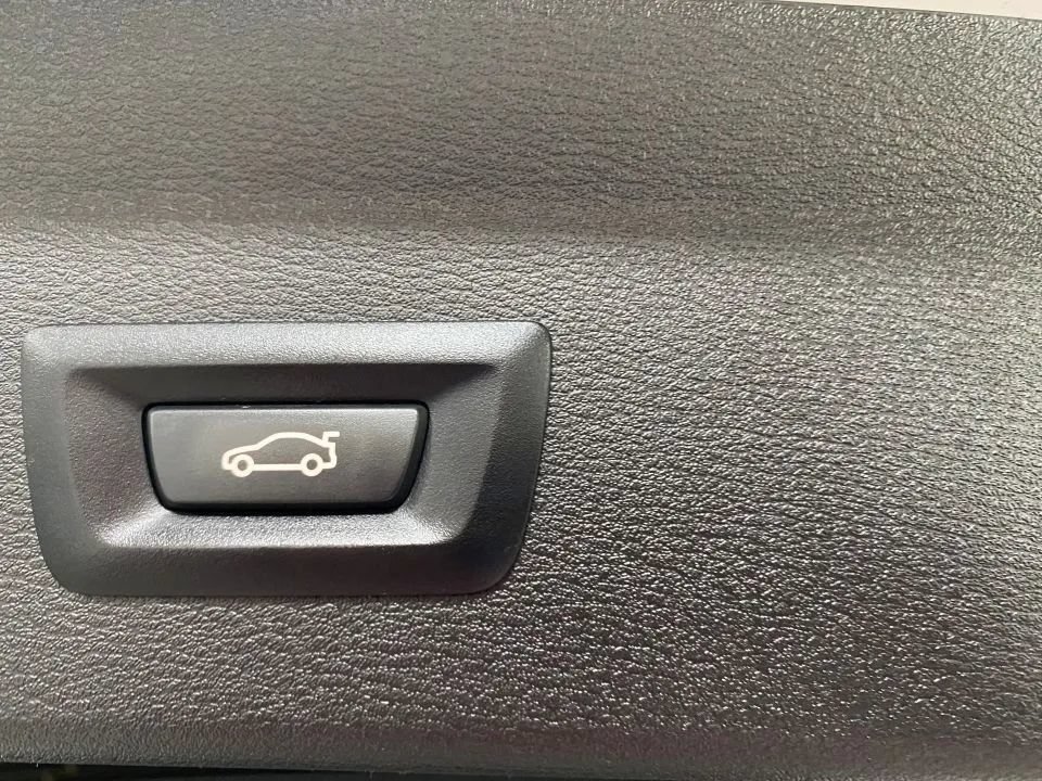 Used 2018 BMW X1 xDrive28i AWD/4WD image 31
