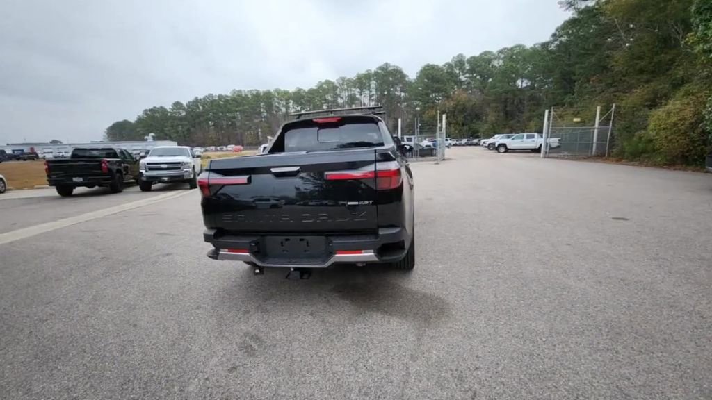 Used 2023 Hyundai Santa Cruz Limited image 4