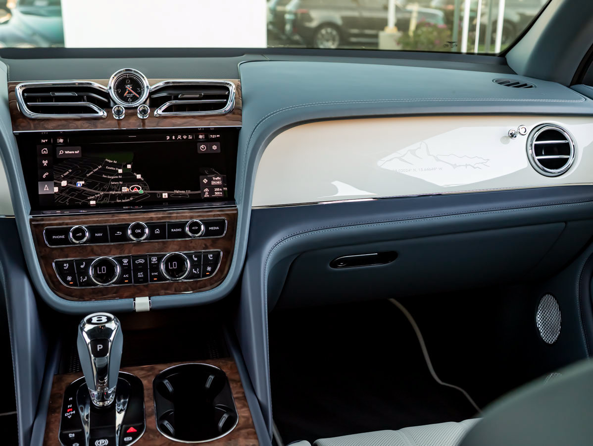 New 2027 Bentley Bentayga AWD/4WD image 27