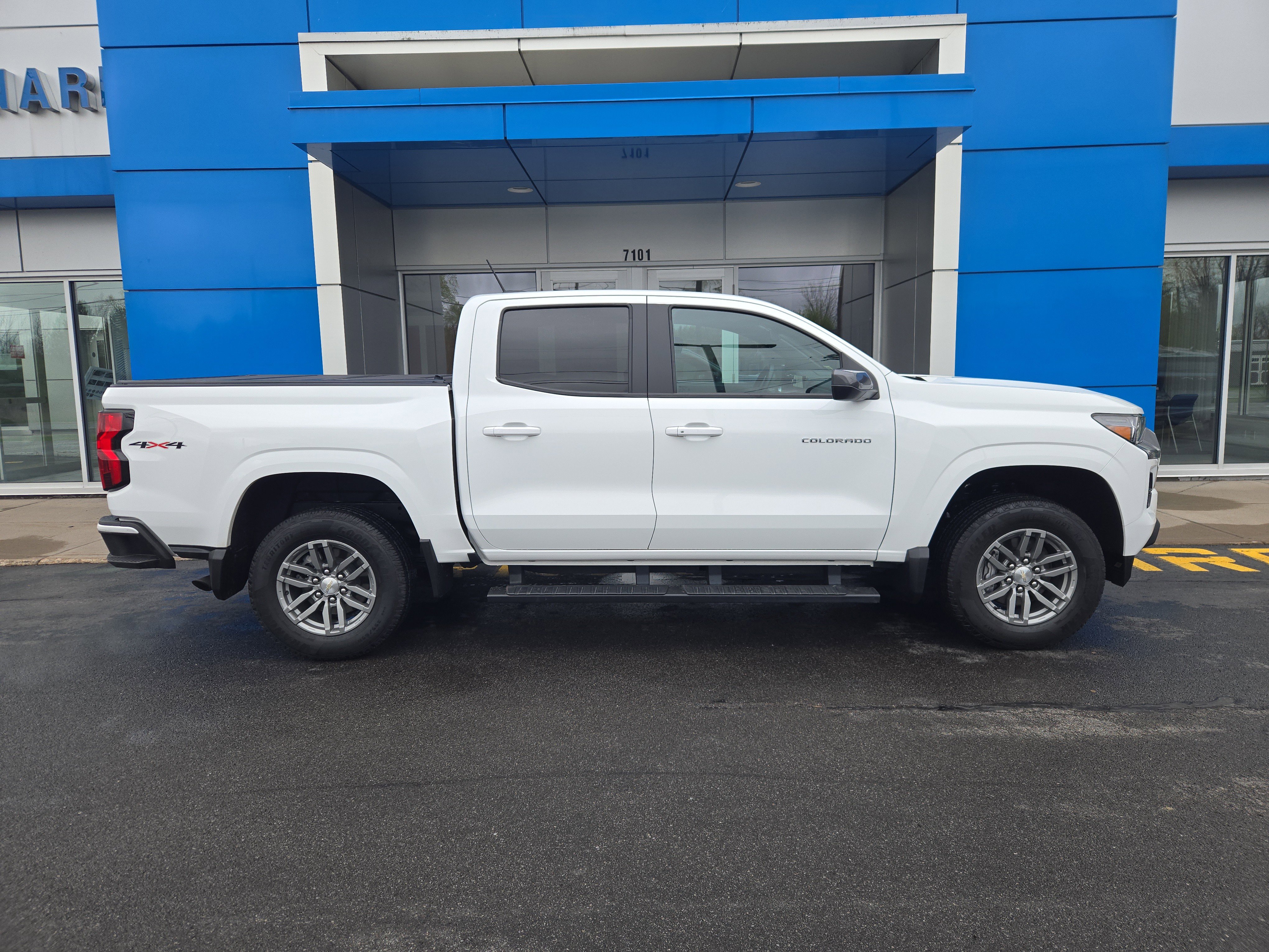 Certified 2023 Chevrolet Colorado LT w/ LPO, Pro Essentials Package AWD/4WD image 16