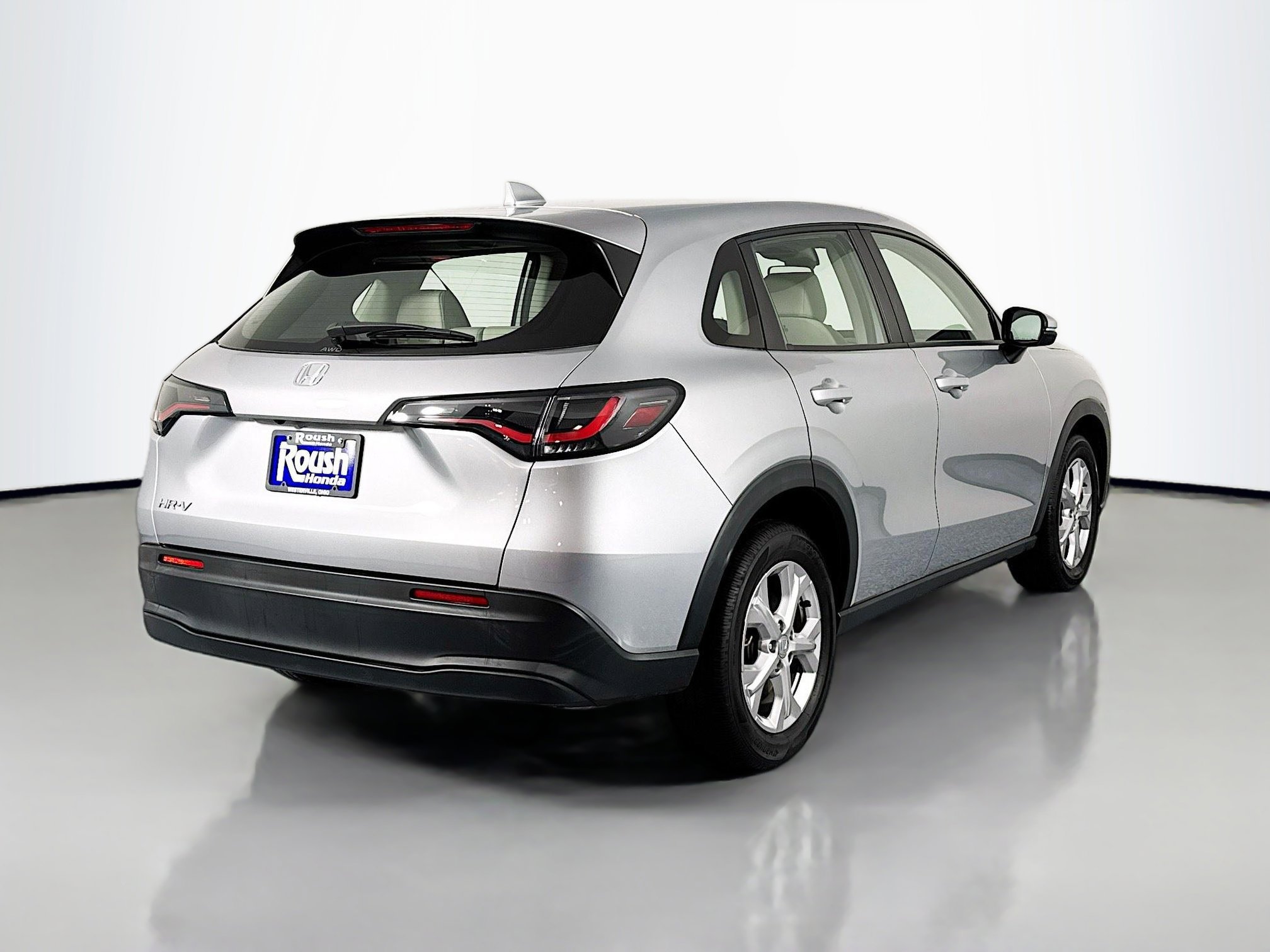 Certified 2023 Honda HR-V LX image 5