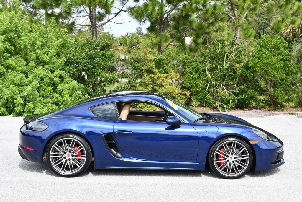 Used 2022 Porsche 718 Cayman GTS RWD image 34