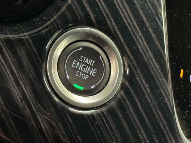 Certified 2025 Cadillac XT6 Premium Luxury image 29