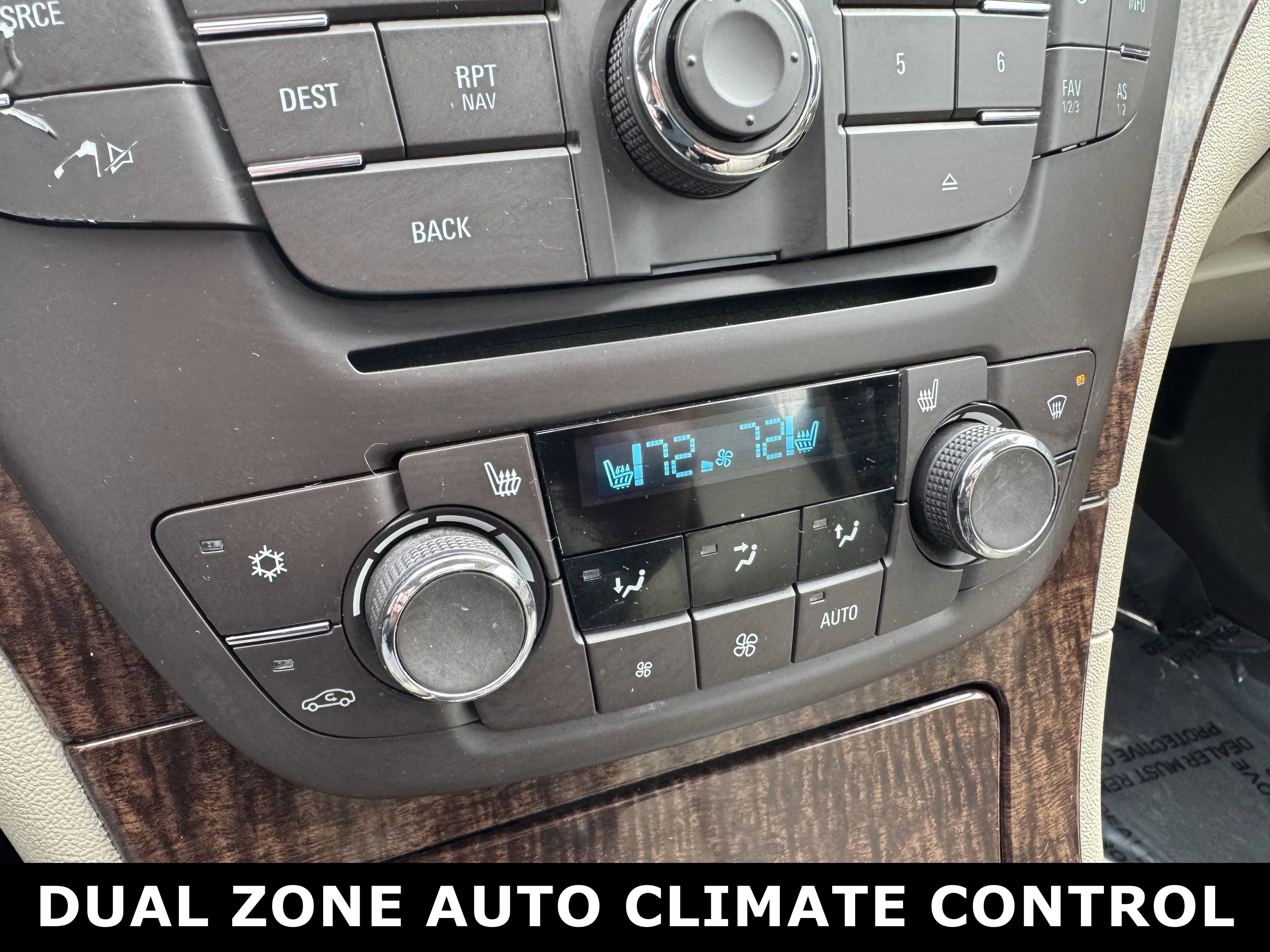 Used 2013 Buick Regal Premium image 8