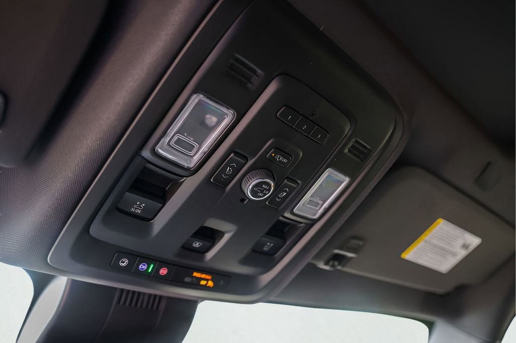 Used 2024 GMC Yukon AT4 w/ Max Trailering Package image 24
