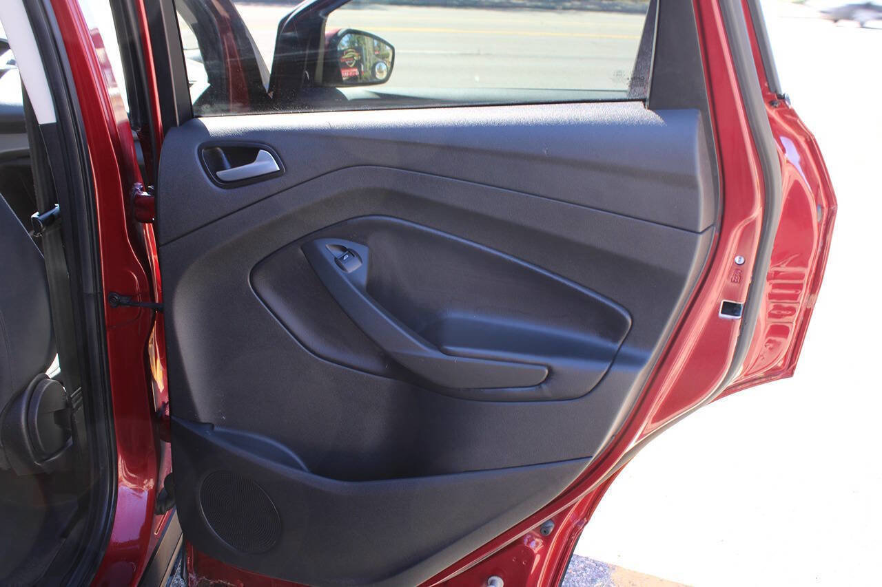 Used 2017 Ford Escape SE image 66