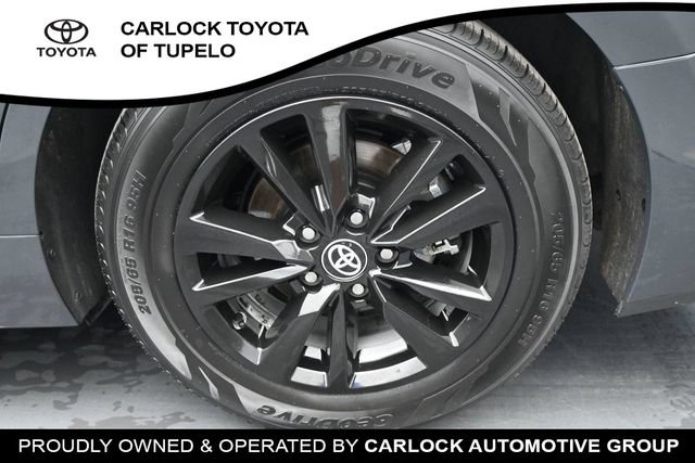 Used 2025 Toyota Camry LE FWD image 16
