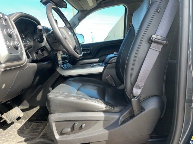 Used 2017 Chevrolet Silverado 1500 LTZ Z71 w/ LTZ Plus Package AWD/4WD image 17