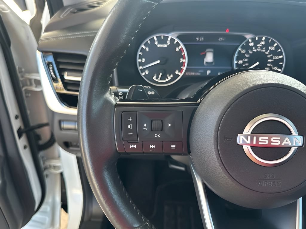 Used 2023 Nissan Rogue SL AWD/4WD image 26