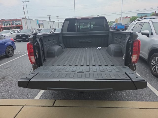 Used 2023 GMC Sierra 1500 Elevation w/ Preferred Package AWD/4WD image 10