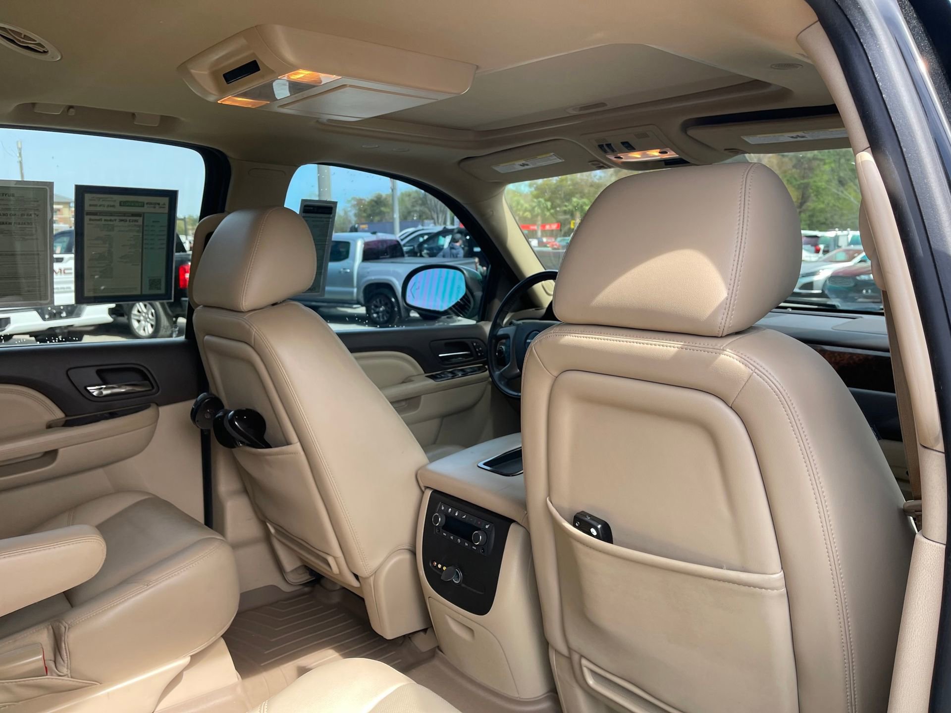 Used 2013 GMC Yukon Denali image 29