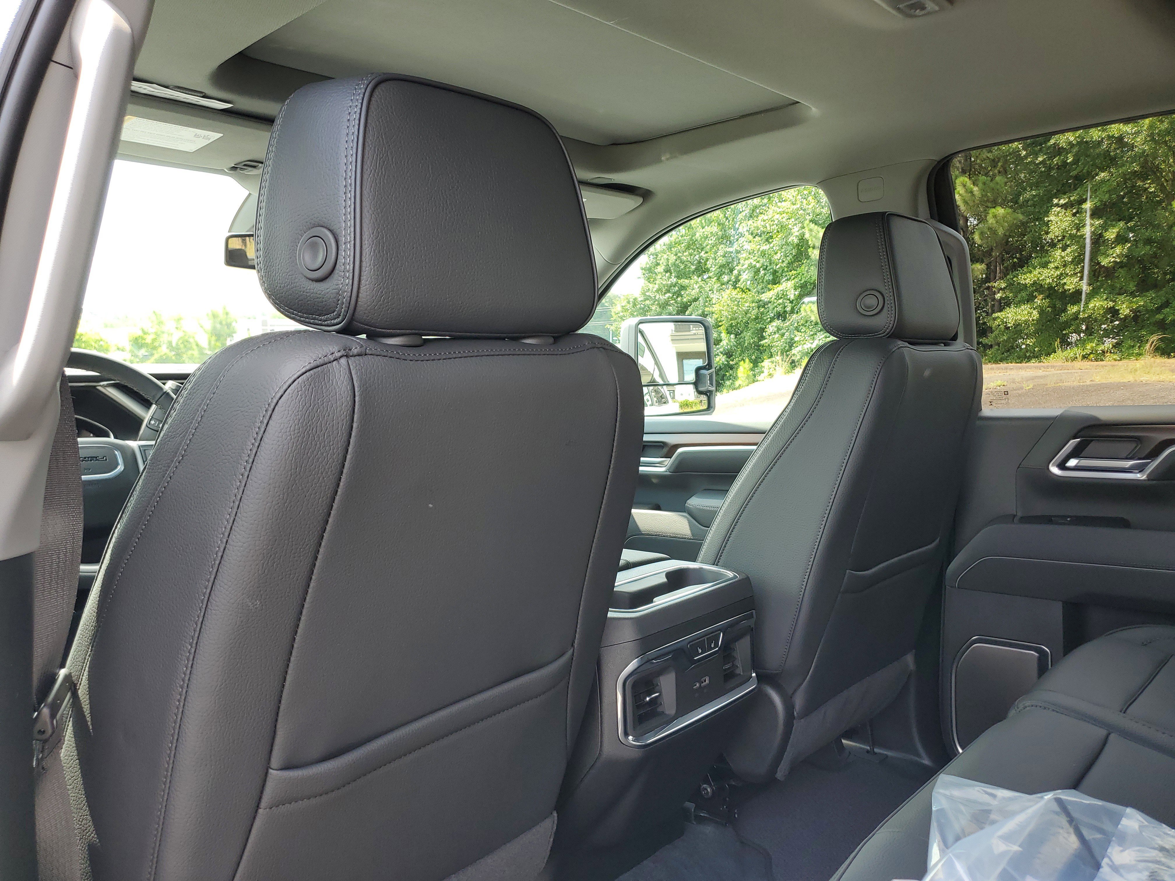 New 2025 GMC Sierra 2500 Denali image 10