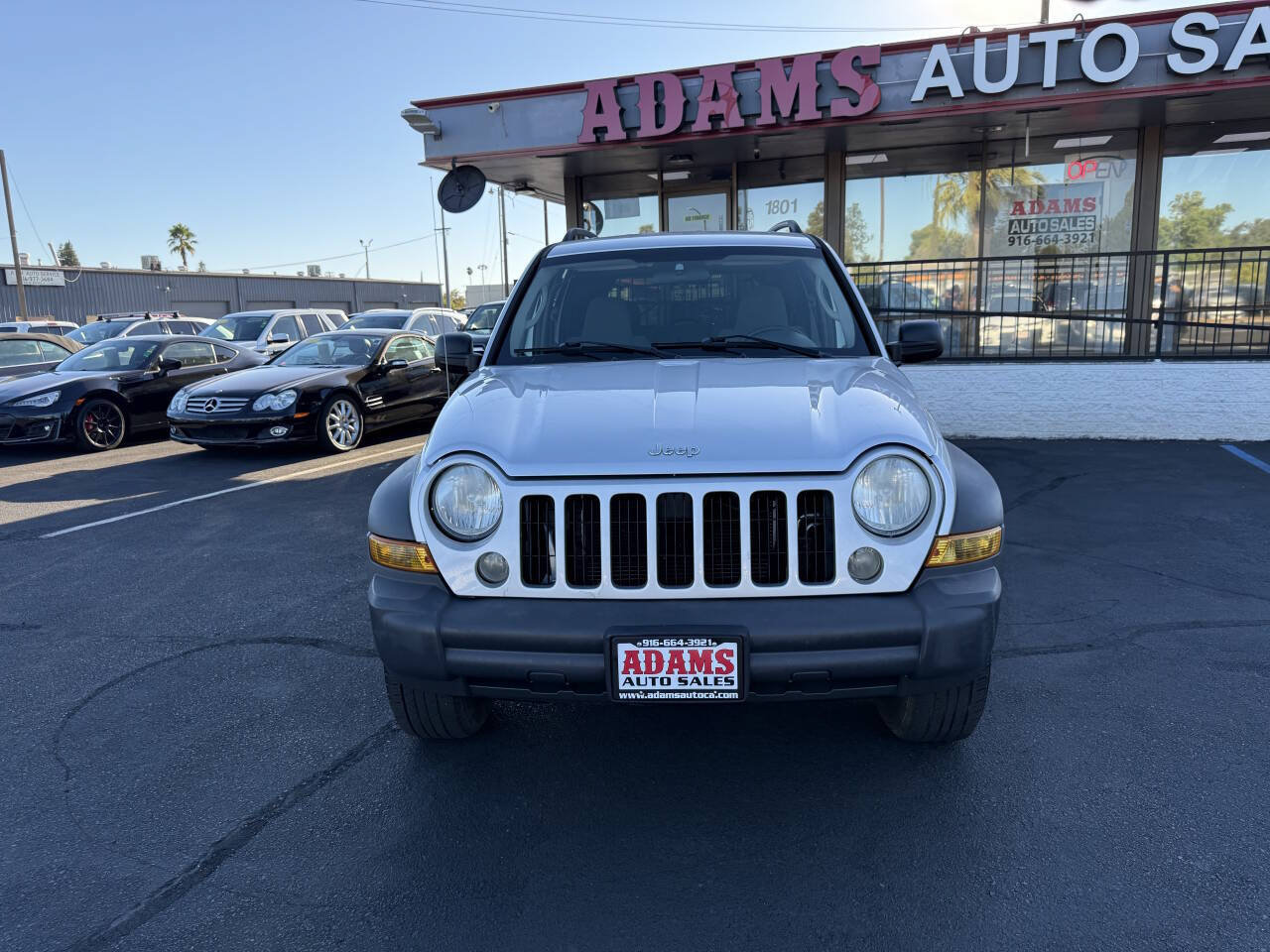 Used 2007 Jeep Liberty Sport AWD/4WD image 8