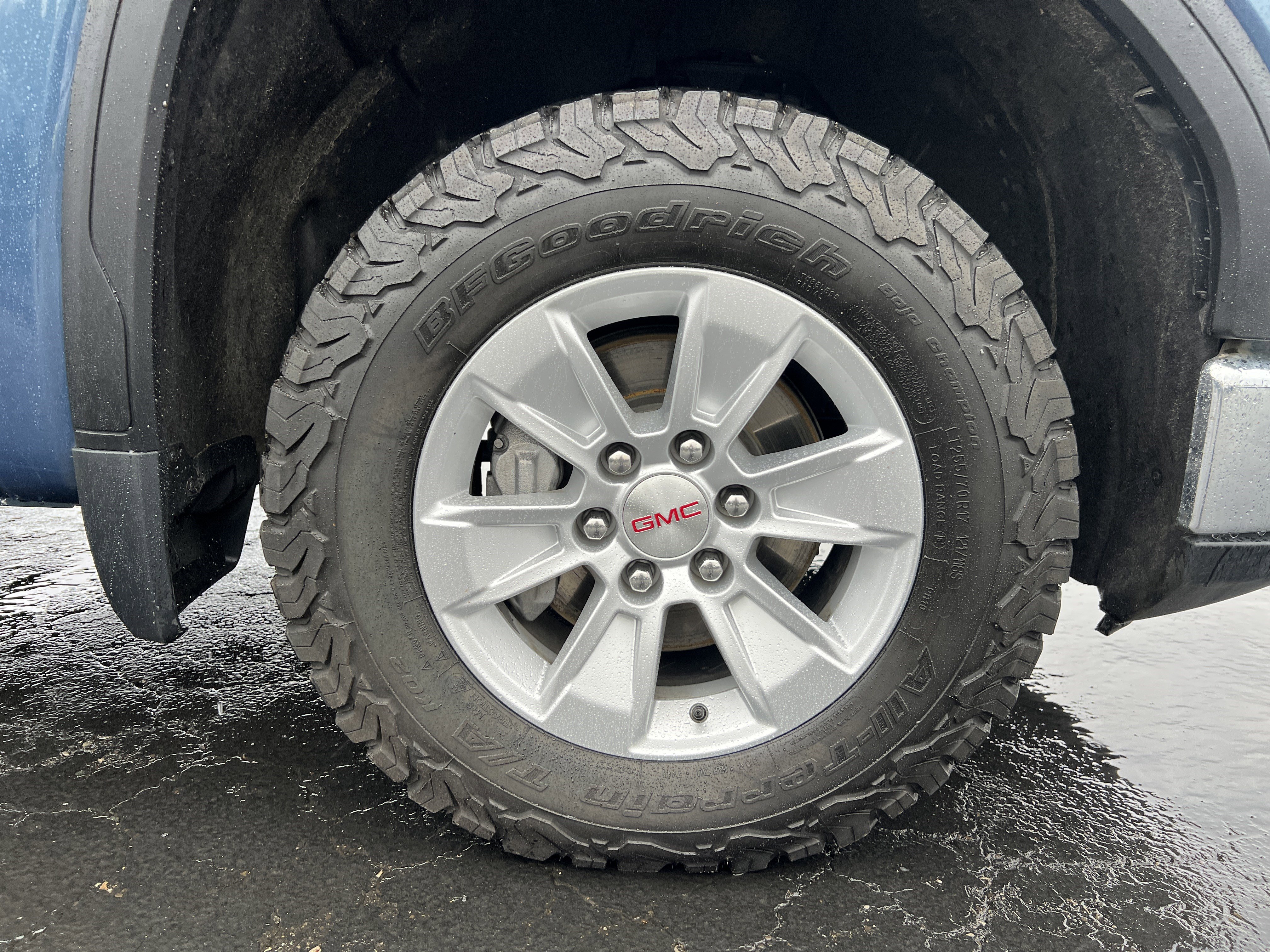 Used 2024 GMC Sierra 1500 SLE AWD/4WD image 11