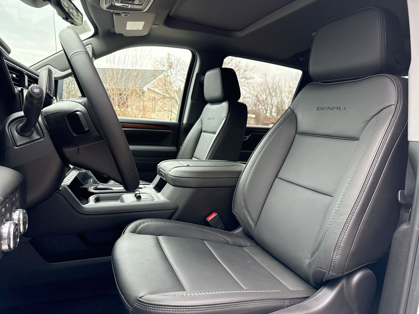 New 2026 GMC Sierra 2500 Denali w/ Denali Reserve Package image 13