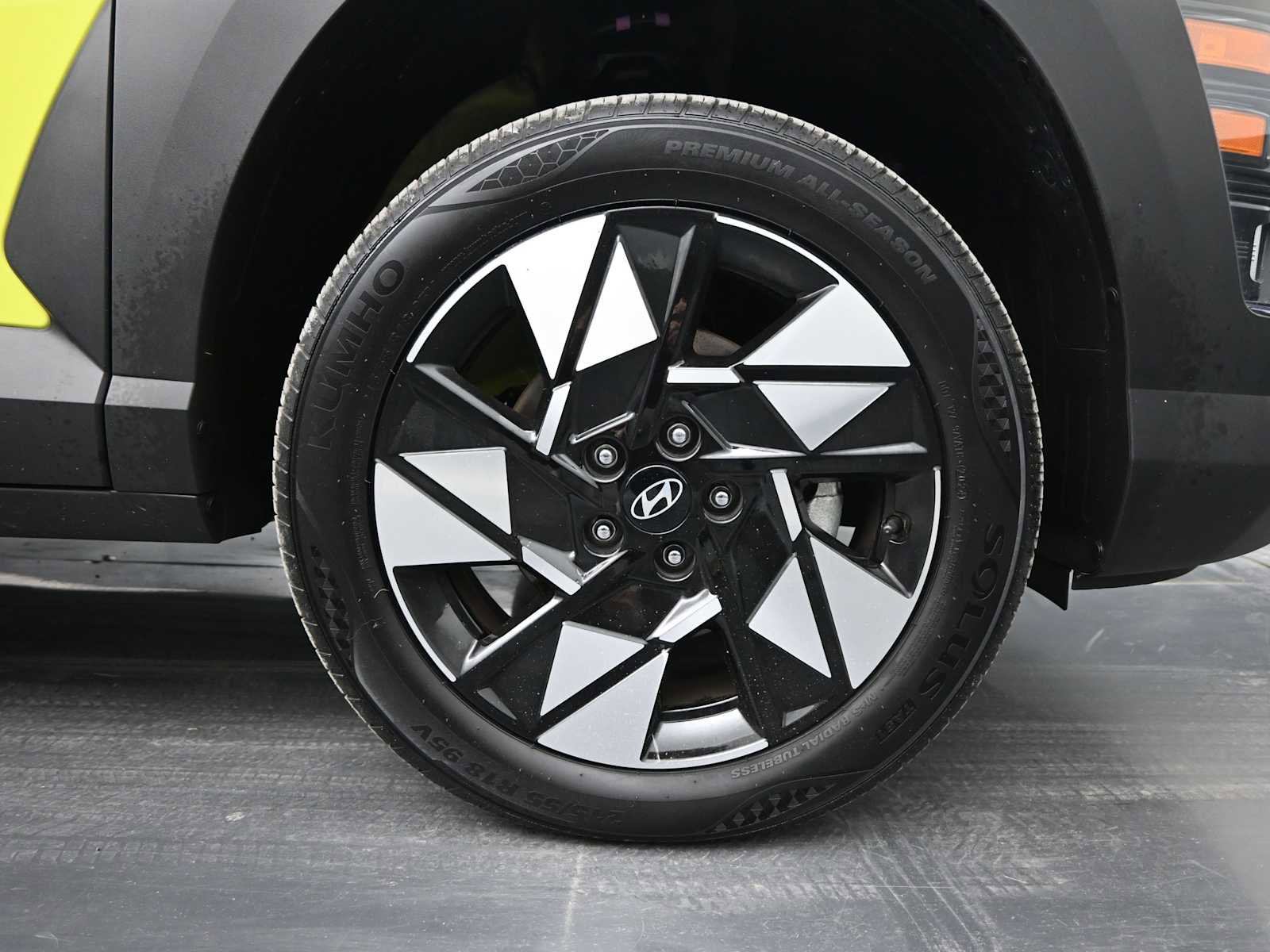 Certified 2025 Hyundai Kona SEL image 10