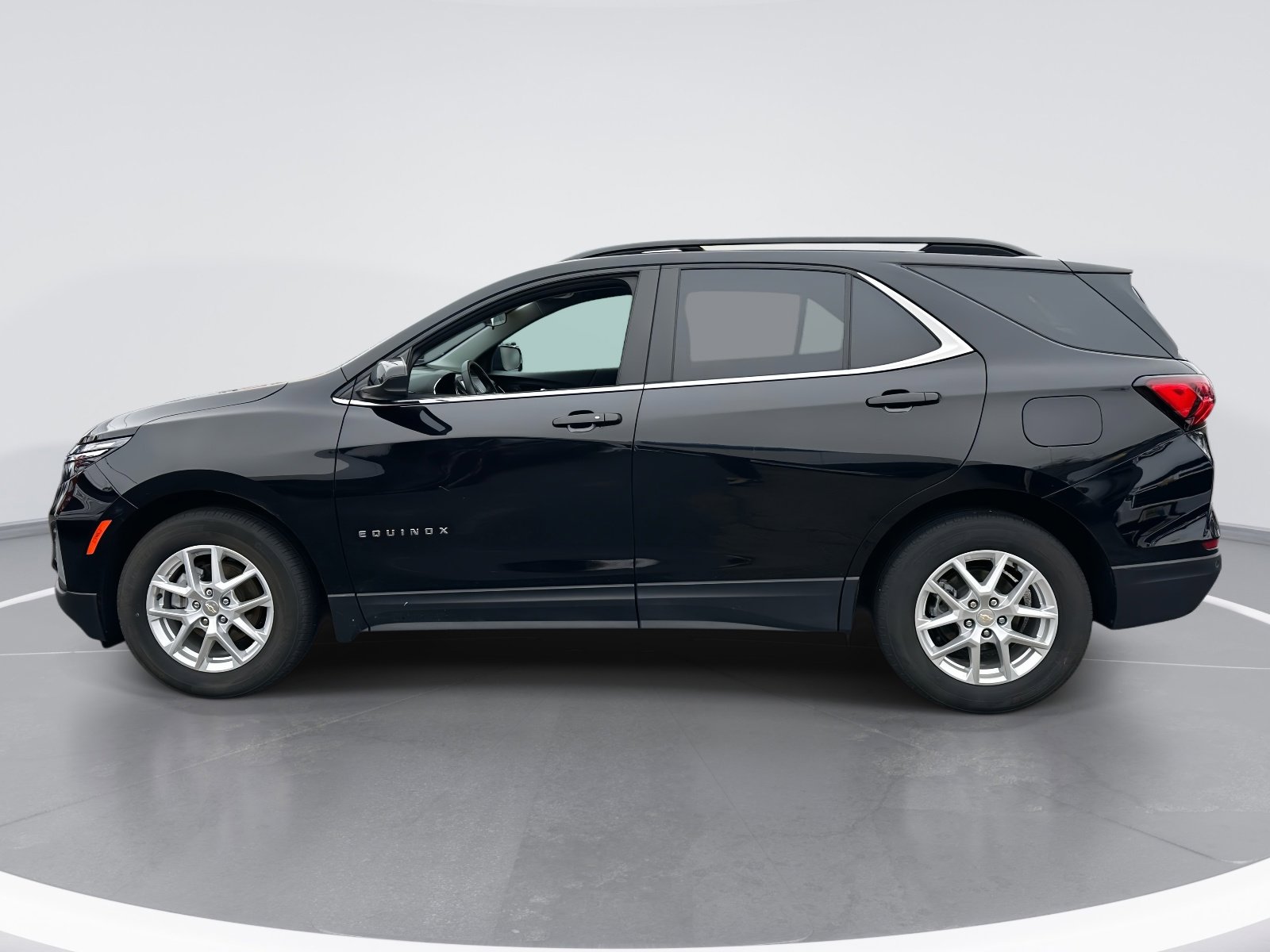 Used 2023 Chevrolet Equinox LT image 6