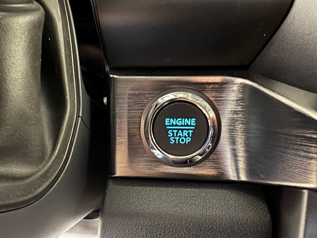 Certified 2025 Ford F350 Lariat image 23