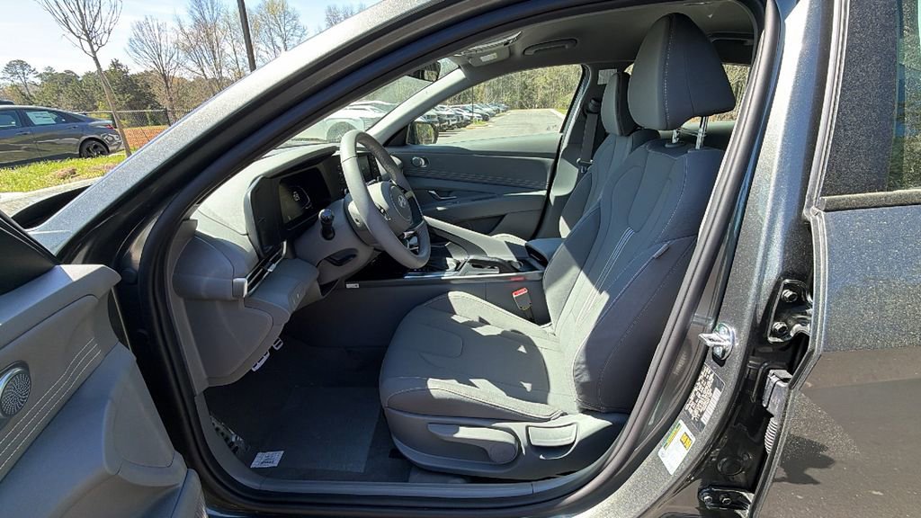 New 2026 Hyundai Elantra Sport image 9