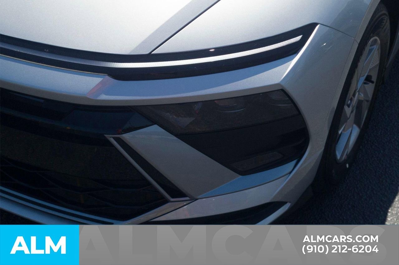 Certified 2025 Hyundai Sonata SE image 11