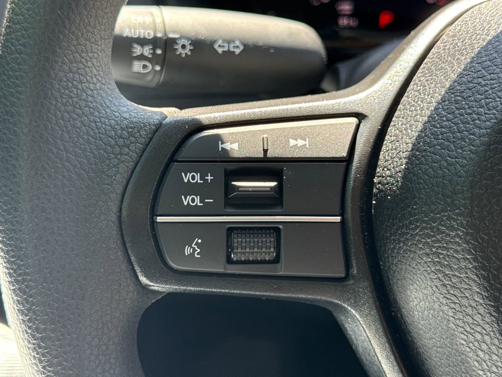 Certified 2025 Honda Accord SE image 29