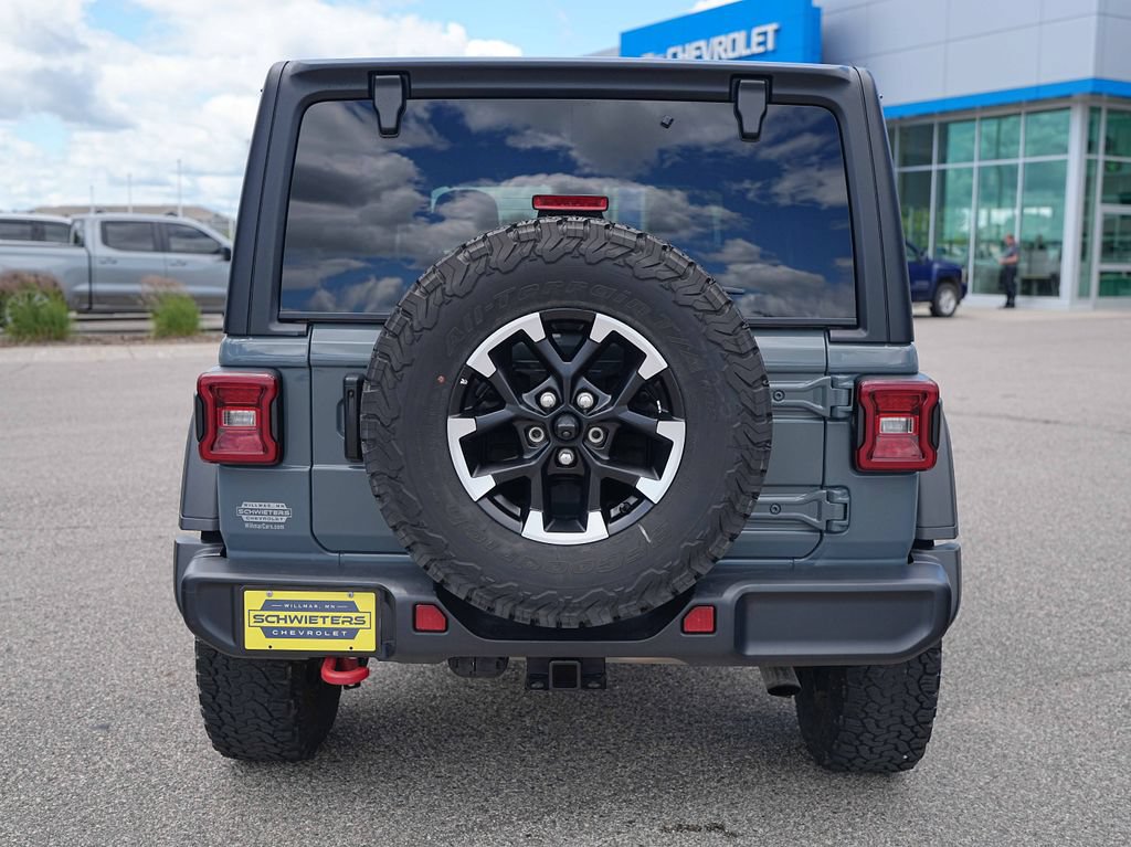 Used 2025 Jeep Wrangler Unlimited Rubicon AWD/4WD image 7