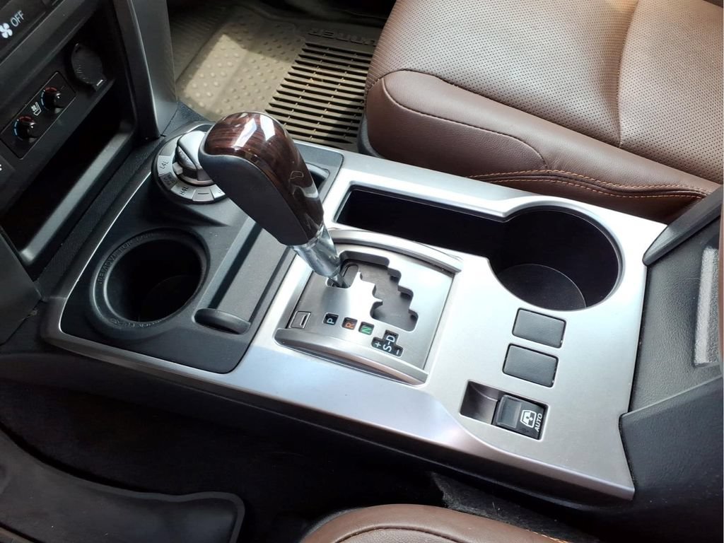 Used 2023 Toyota 4Runner Limited AWD/4WD image 10