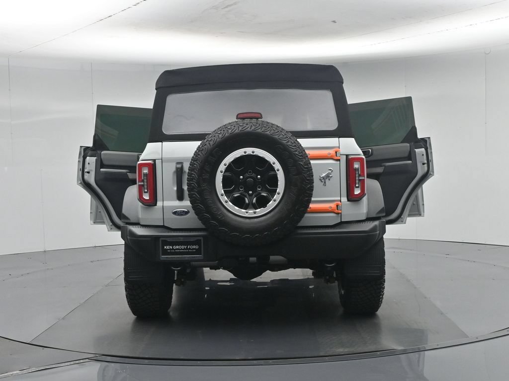 Certified 2023 Ford Bronco Badlands w/ Sasquatch Package AWD/4WD image 33